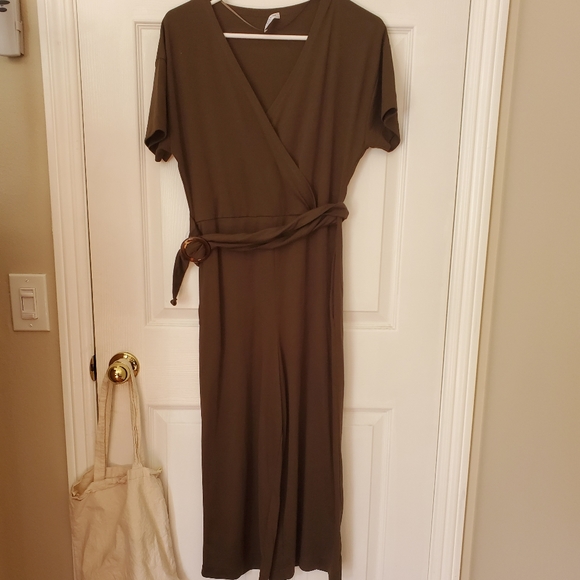 Olive Green Short Sleeve Romper - Picture 1 of 2